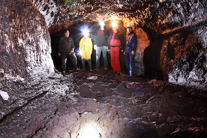 Team photo in Buri cave