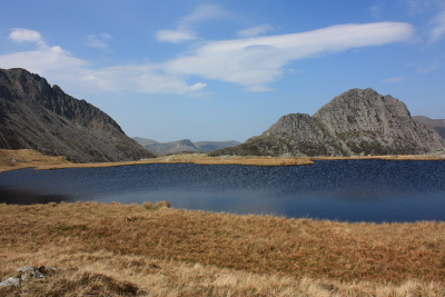 Looking towards Tryfan from Llyn Caseg-fraith