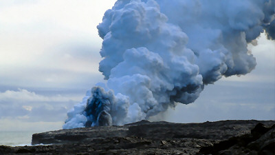 Caves of Fire features stunning footage of the Kilauea Eruption in September 2008