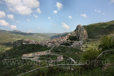 Roccella Valdemone from the hiking trails in the Parco Za Draga on the edge of the Nebrodi Mountains